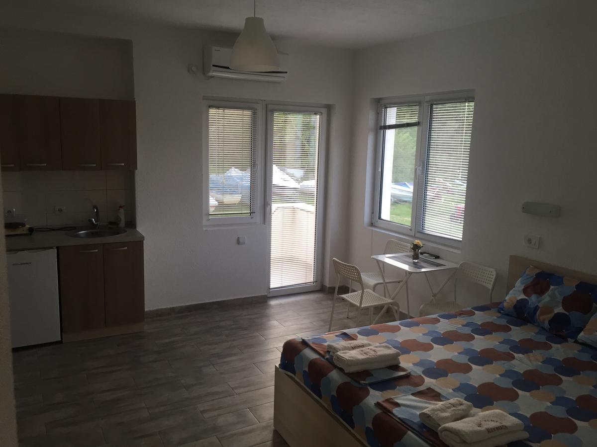 Apartmani Alex Beach Dojran Екстер'єр фото